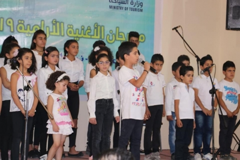 ضمن فعاليات يوم السياحة العالمي مهرجان الأغنية الآرامية في مدينة معلولا