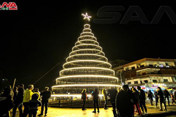 وسط حضور شعبي كبير فعالية (عاصمة الميلاد2) في ساحة العباسيين بدمشق